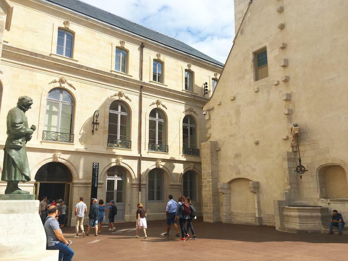 Centre Historique Dijon - Le Patio Apartment Bagian luar foto